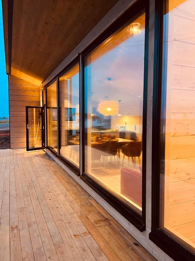 Ekkeroy Lodge - Arctic Living Вадсё Экстерьер фото