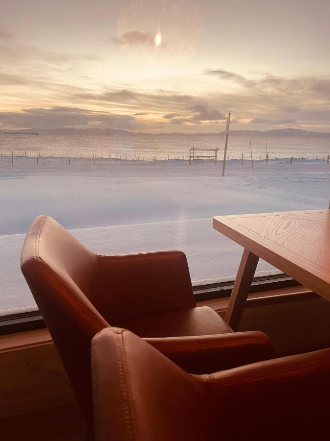 Ekkeroy Lodge - Arctic Living Вадсё Экстерьер фото