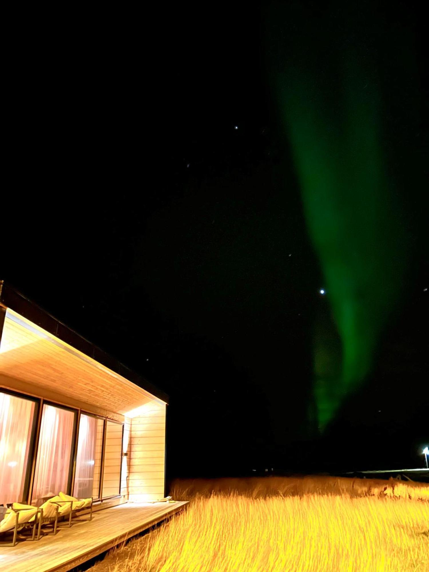 Ekkeroy Lodge - Arctic Living Вадсё Экстерьер фото
